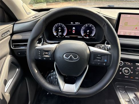 Used 2025 INFINITI QX60 Luxe w/ Vision Package image 12