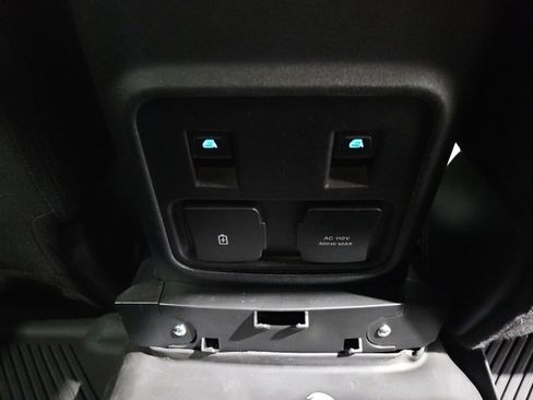 Used 2022 Ford Bronco Wildtrak image 23