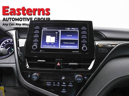 Used 2024 Toyota Camry SE FWD image 11