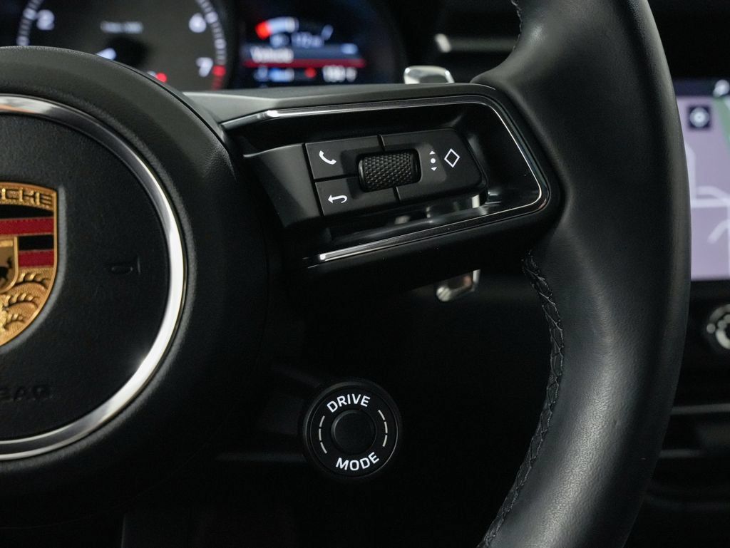 Used 2023 Porsche Macan S AWD/4WD image 15