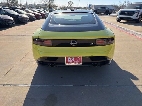 Used 2024 Nissan Z Sport w/ Floor Mat Package RWD image 5