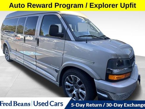 Used 2023 Chevrolet Express 2500 Extended image 1