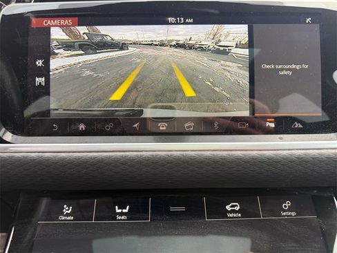 Used 2020 Land Rover Range Rover Velar S image 13