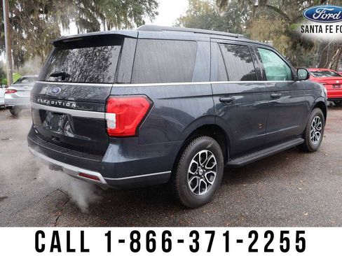 Used 2024 Ford Expedition XLT image 4