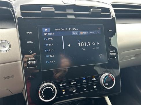 Used 2023 Hyundai Tucson SEL image 15