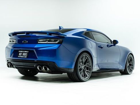 Used 2018 Chevrolet Camaro ZL1 image 12