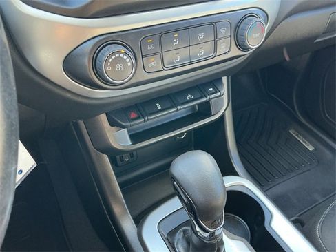 Used 2022 Chevrolet Colorado LT w/ LT Convenience Package image 30