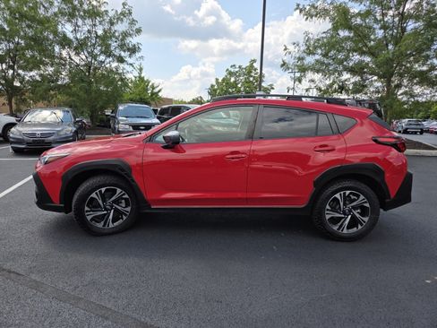Used 2024 Subaru Crosstrek 2.0i Premium w/ Crosstrek Mirror Package AWD/4WD image 19
