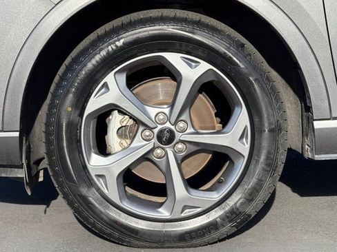 Used 2023 Ford Escape ST-Line image 34