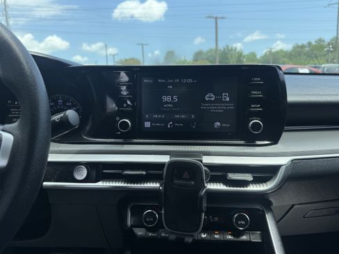 Used 2023 Kia K5 LXS FWD image 8