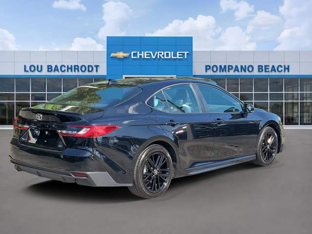 Used 2025 Toyota Camry SE FWD image 3