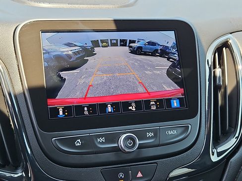 Certified 2023 Chevrolet Equinox RS w/ RS Leather Package AWD/4WD image 19