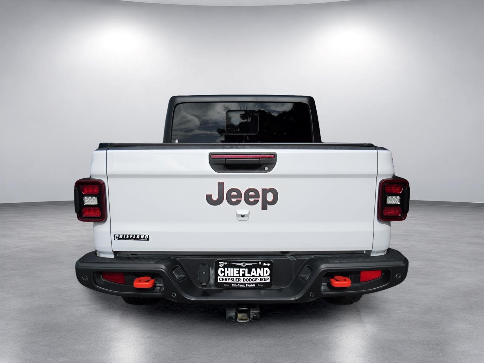 Certified 2024 Jeep Gladiator Mojave w/ Safety Group AWD/4WD image 6