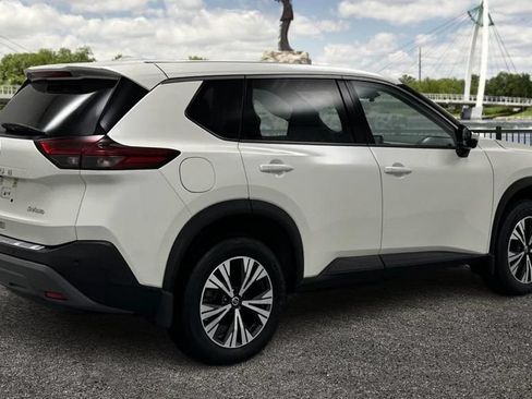 Used 2021 Nissan Rogue SV AWD/4WD image 5