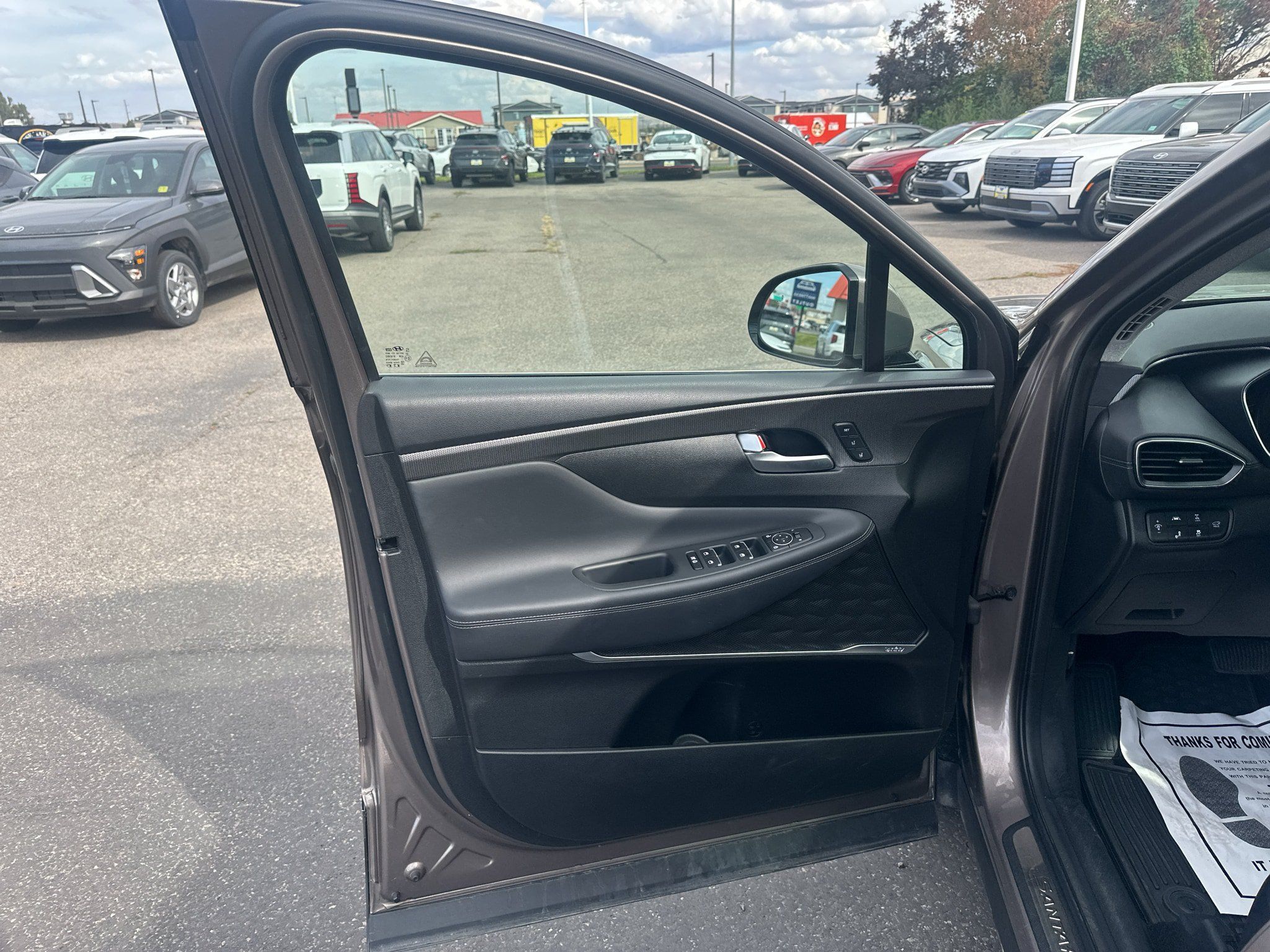 Used 2019 Hyundai Santa Fe AWD image 9