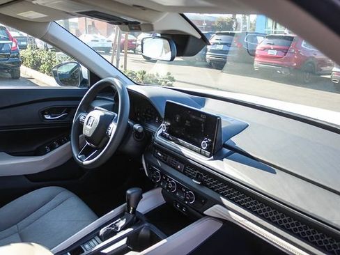 Used 2024 Honda Accord EX image 21