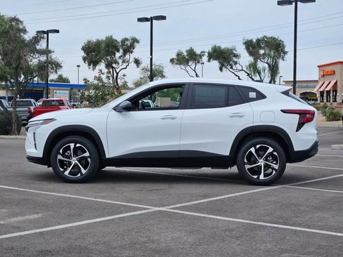 New 2026 Chevrolet Trax RS w/ Driver Confidence Package image 5