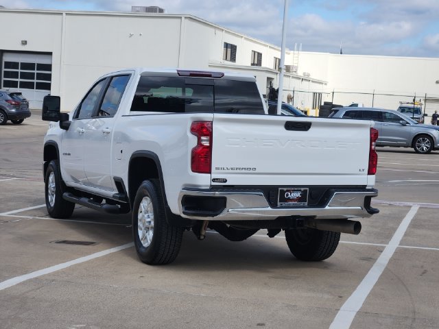 Used 2024 Chevrolet Silverado 2500 LT AWD/4WD image 2