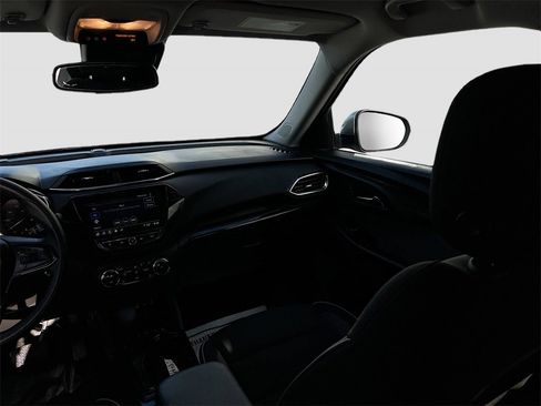 Used 2023 Chevrolet TrailBlazer LT w/ Convenience Package image 23