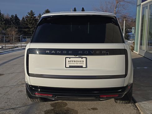 Used 2023 Land Rover Range Rover SE image 4