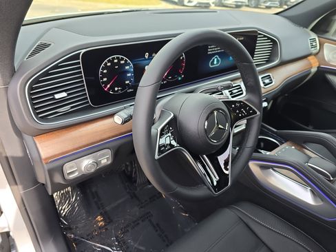 New 2026 Mercedes-Benz GLE 580 4MATIC image 16