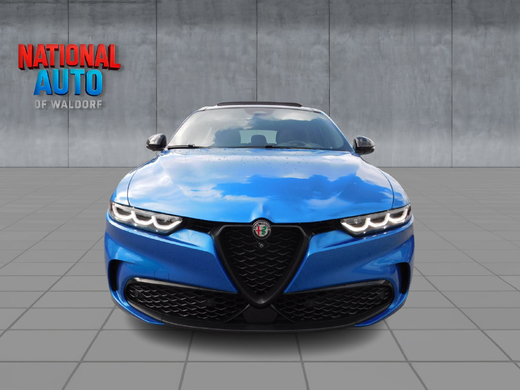 Used 2024 Alfa Romeo Tonale Veloce AWD/4WD image 3