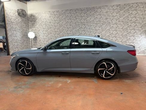 Used 2022 Honda Accord Sport image 4