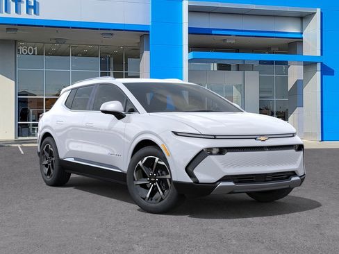 New 2025 Chevrolet Equinox EV LT FWD image 7