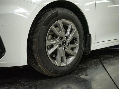 Used 2020 Kia Optima LX image 3