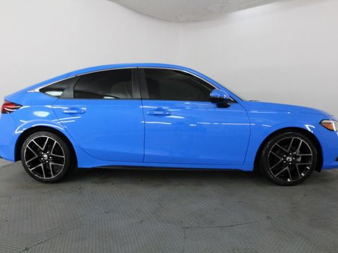Used 2024 Honda Civic Sport Touring image 6