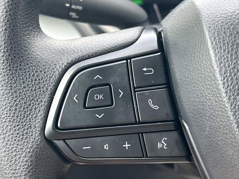 Used 2026 Toyota Sienna LE FWD image 30