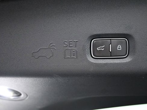Used 2025 Ford Expedition Platinum AWD/4WD image 33