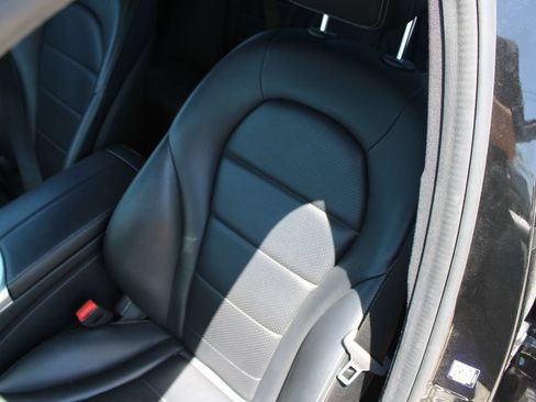 Used 2021 Mercedes-Benz C 300 Sedan image 18