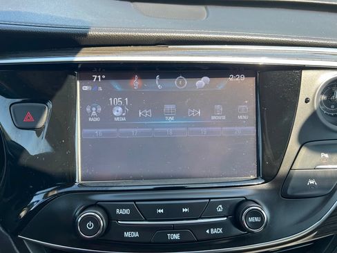 Used 2018 Buick Envision Premium AWD/4WD image 36