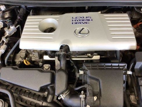 Used 2014 Lexus CT 200h FWD image 29