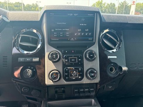 Used 2016 Ford F250 Platinum w/ FX4 Off-Road Package AWD/4WD image 13