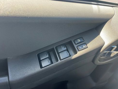 Used 2014 Nissan Xterra X image 13