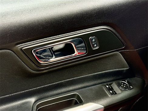 Used 2017 Ford Mustang GT image 19