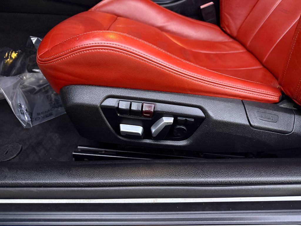 Used 2018 BMW M4 Coupe RWD image 16