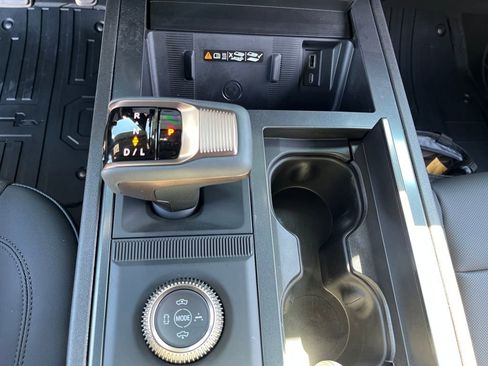 New 2025 GMC Hummer EV 3X w/ LPO, Sport Package image 24