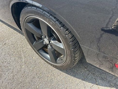 Used 2009 Dodge Challenger R/T RWD image 18
