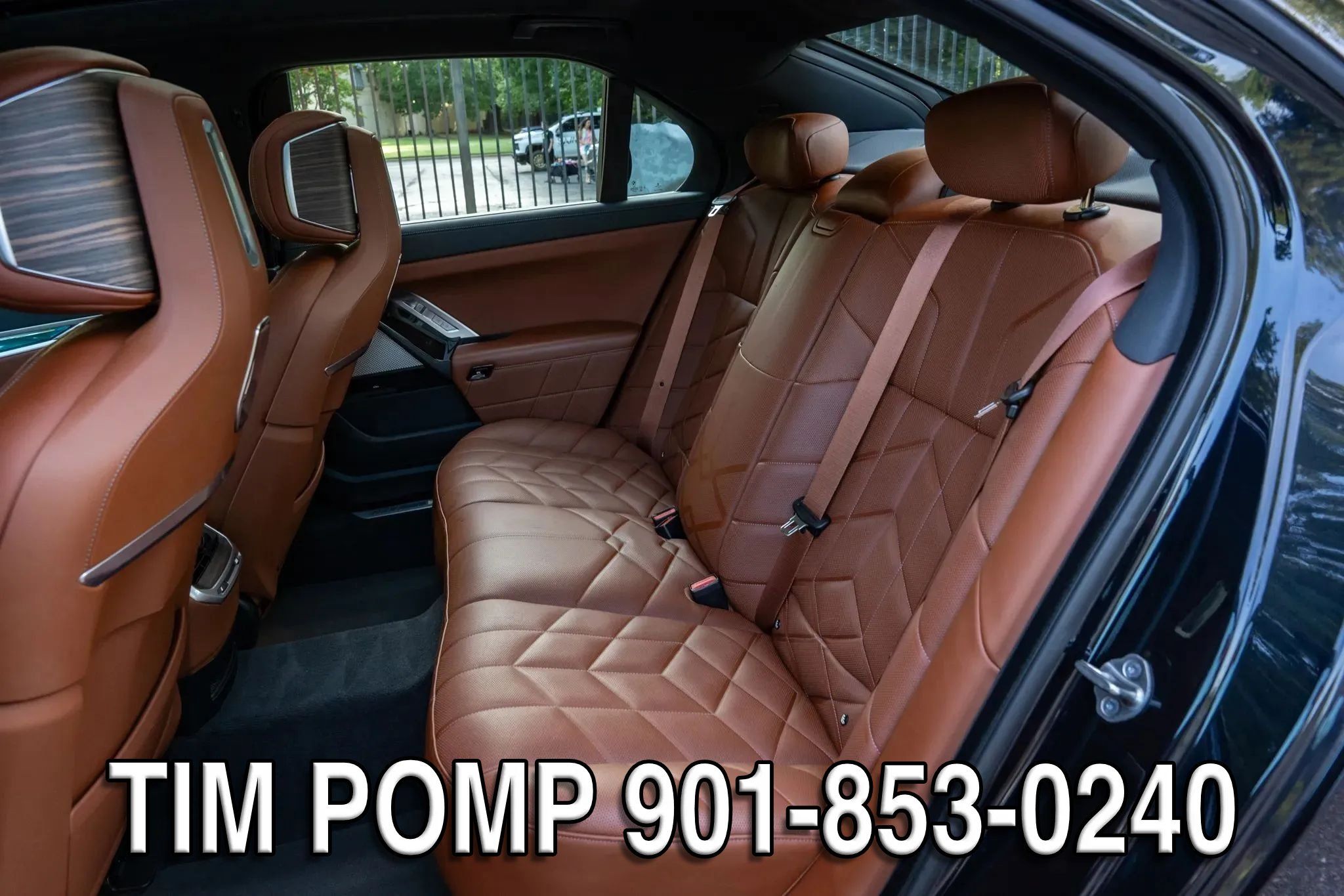 Used 2023 BMW 760i xDrive AWD/4WD image 14