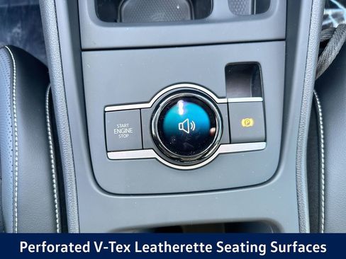 New 2025 Volkswagen Tiguan SE image 30