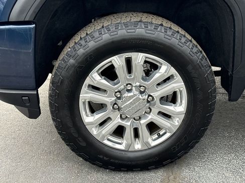 Certified 2023 GMC Sierra 3500 Denali w/ Denali Ultimate Package AWD/4WD image 14