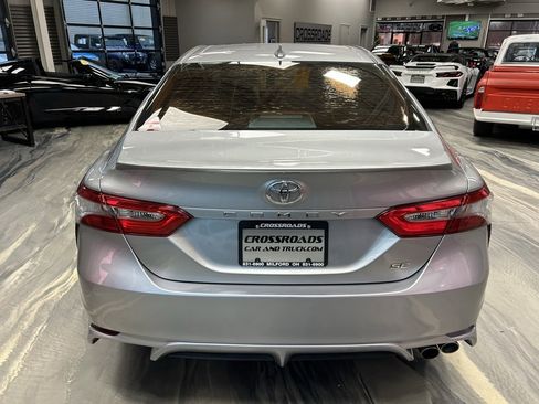 Used 2019 Toyota Camry SE image 29