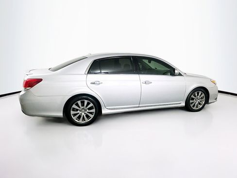 Used 2012 Toyota Avalon Limited image 10