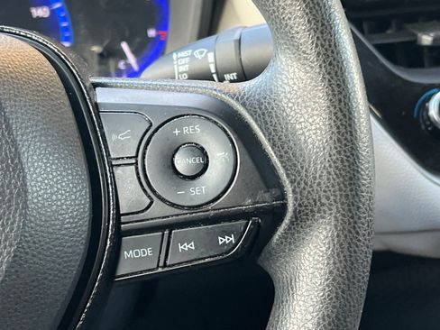 Certified 2021 Toyota Corolla LE image 29