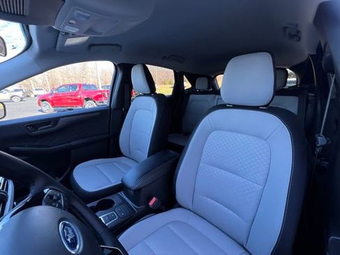New 2026 Ford Escape Active w/ Cold Weather Package AWD/4WD image 8