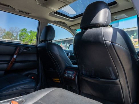 Used 2013 Toyota Highlander Limited image 28