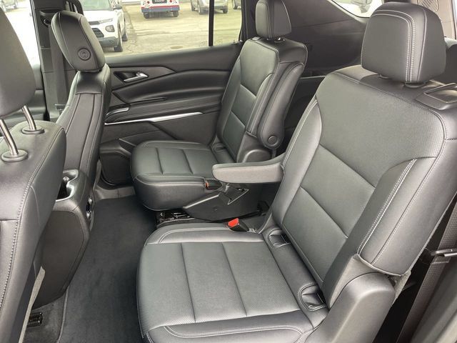 Used 2025 Chevrolet Traverse LT w/ Driver Confidence Package FWD image 22